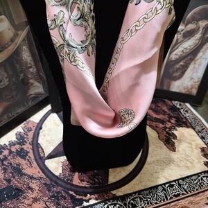 Elegant Pink Scarf with Chain Design 100% Silk Western Wear A23 Wild Rag